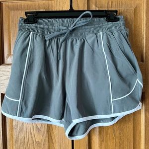Abercrombie & Fitch YPB MotionTek Shorts